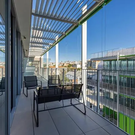 Апартаменти Riverside Delight