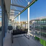Апартаменти Riverside Delight