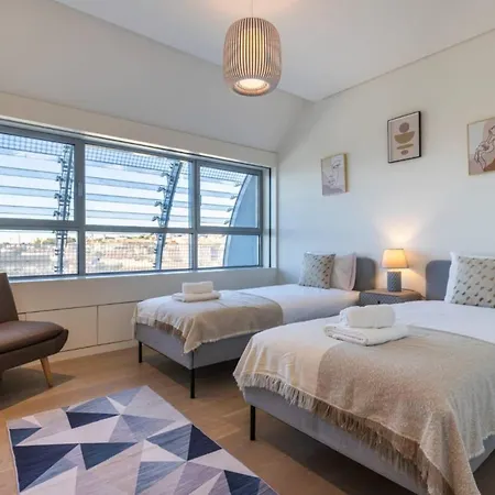 Apartment Riverside Delight *